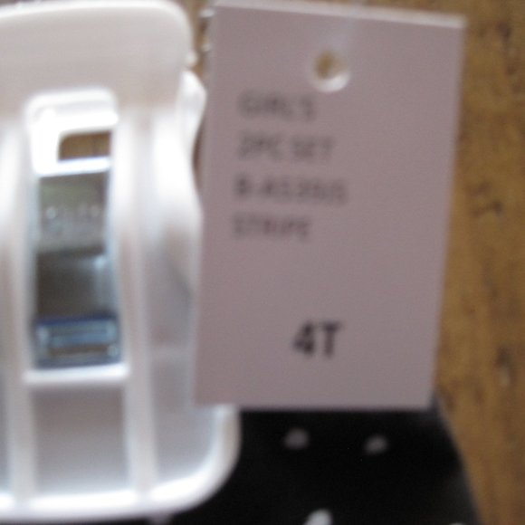 Jessica Simpson 2Pc Short Sleeve Top with Spandex - Picture 5 of 5